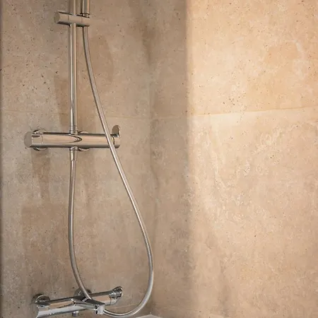 Spacious In Port Of Appartement
